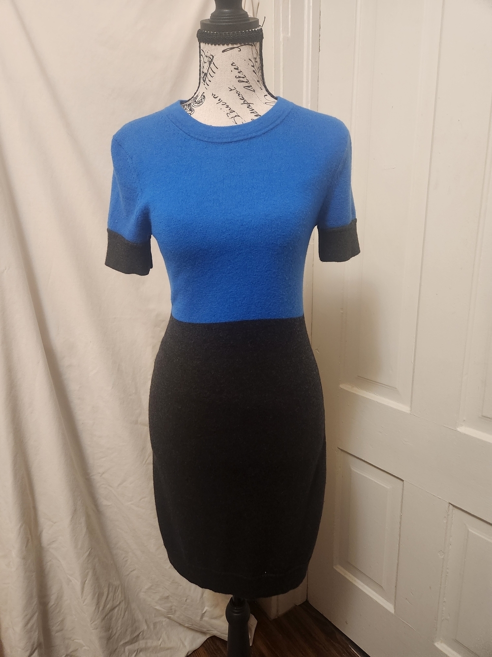 Daniel Cremieux Cashmere Wool Blue and Black Colorblock Knit Dress Sz XS